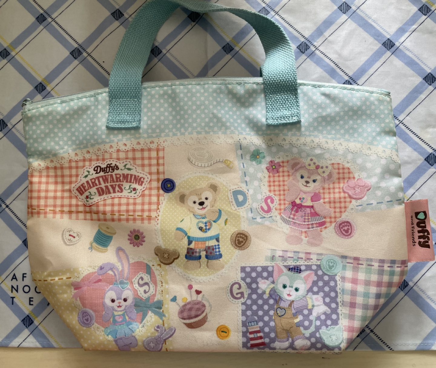 【再値下げです❗️】ディズニーシーダッフィーと友達の保冷バッグ(中古)
