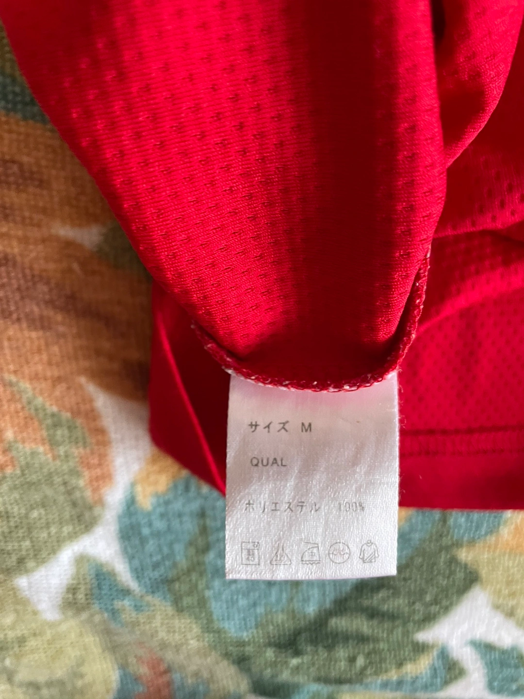 YONEXの記念Tシャツの写真3枚目