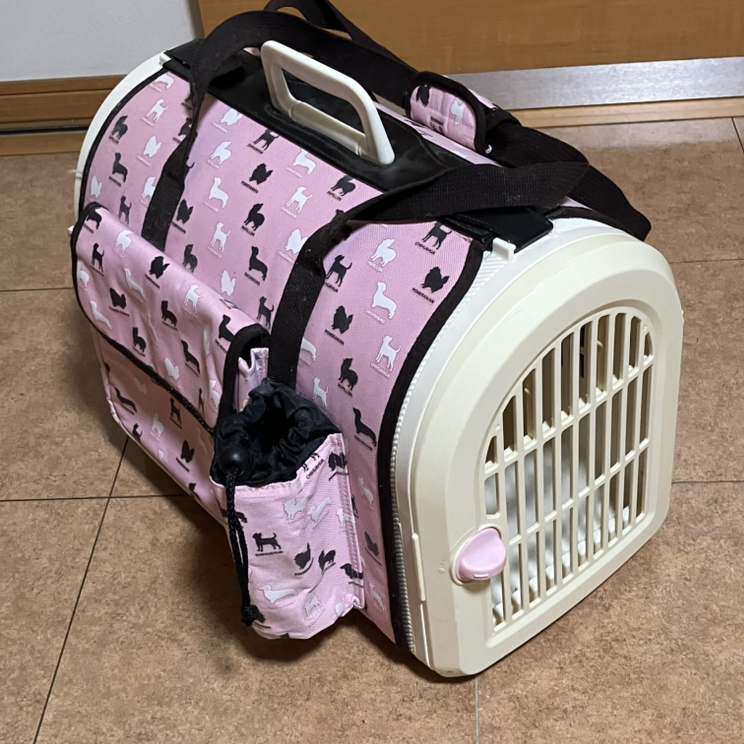 ペットキャリーバッグ