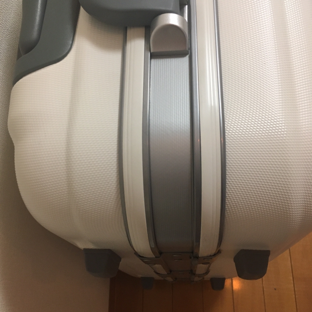 Canossa ACTUS スーツケース　ホワイト　約60Lの写真3枚目