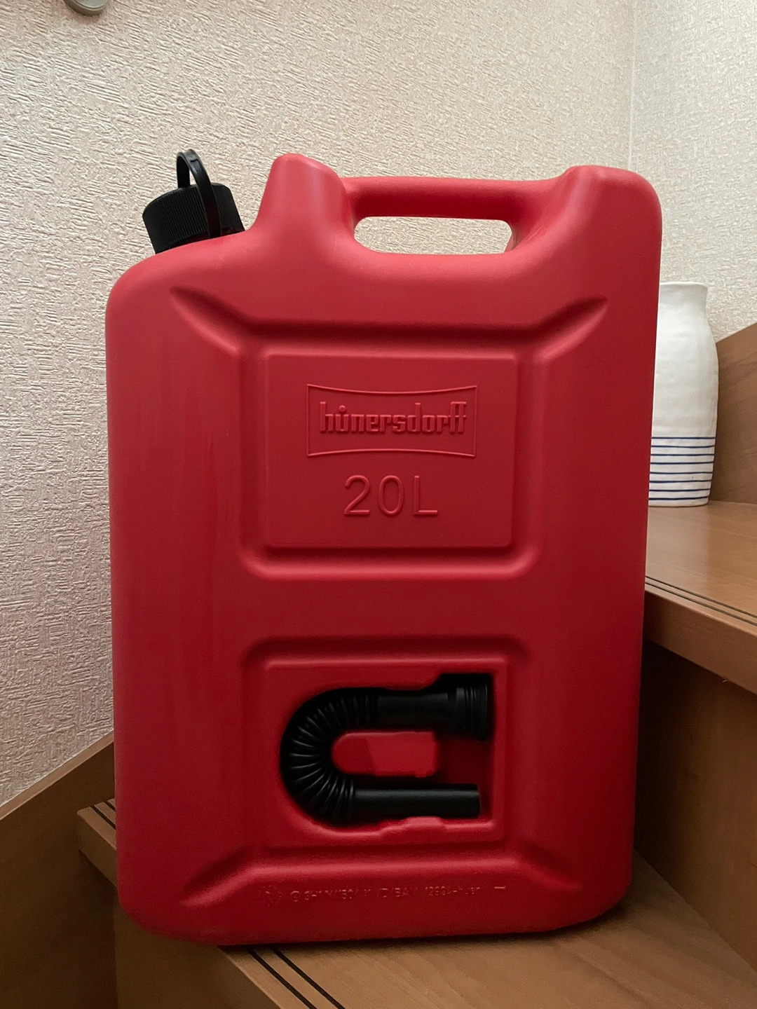 ヒューナースドルフ 灯油缶20L 未使用