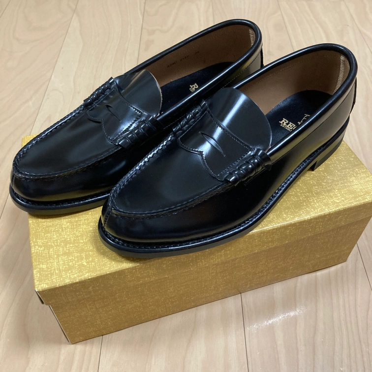 【新品未使用】REGAL 黒色 ローファー