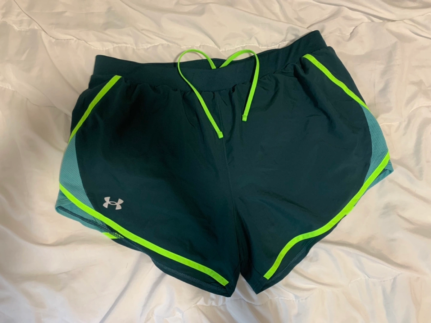 UnderArmor ショートパンツ