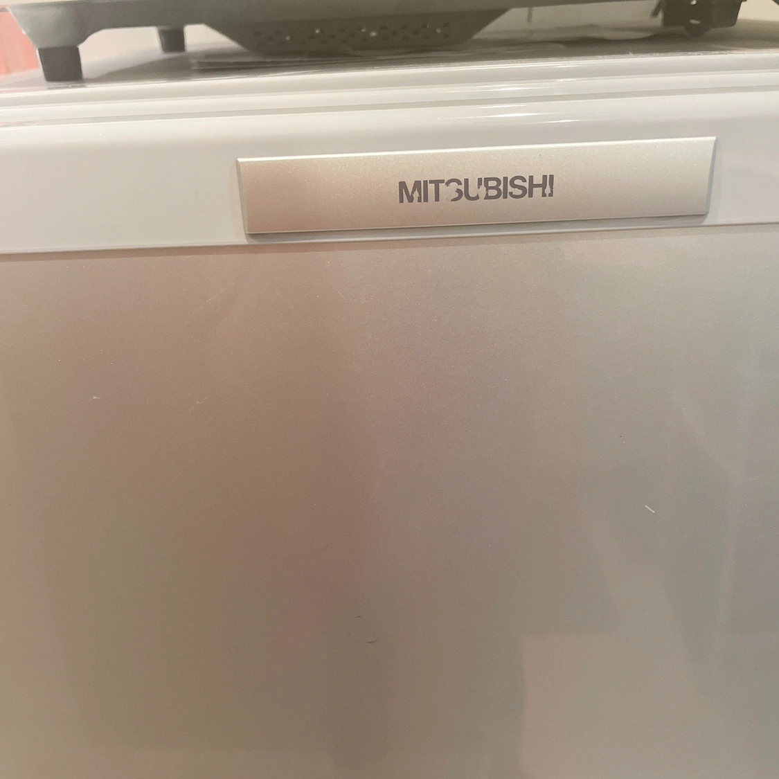 12月お渡し 三菱電機 MITSUBISHI 2ドア冷蔵庫 ライトグレー 一人暮らし 右開きの写真2枚目