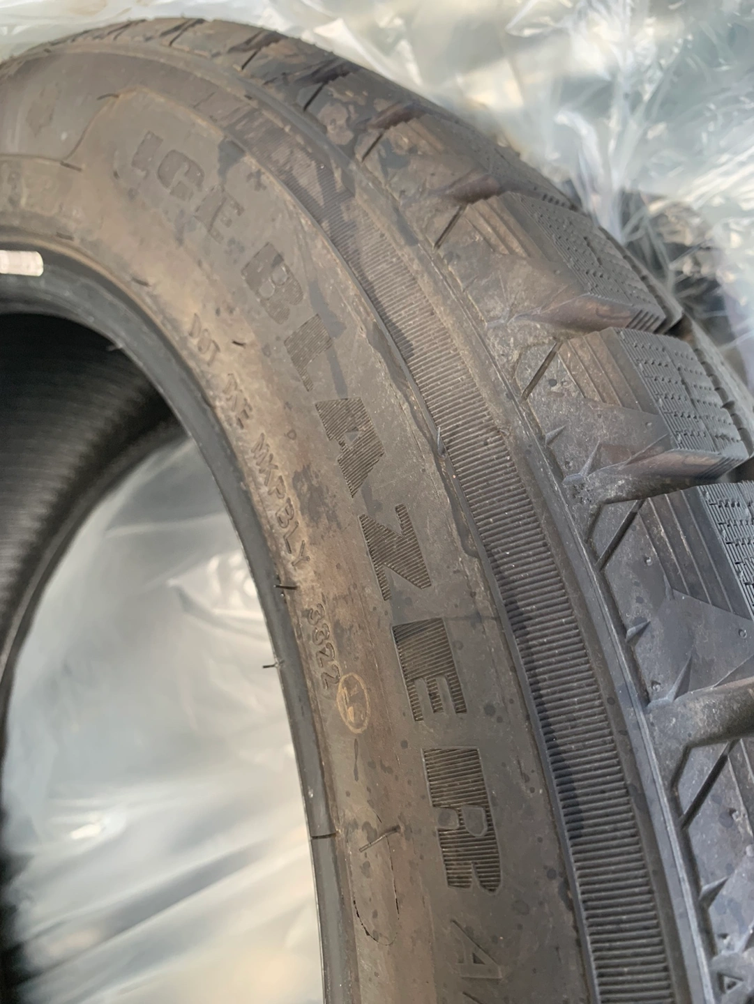 【中古】4本セット 225/55R19 99H SAILUN サイレン ICE BLAZER ARCTIC EVO