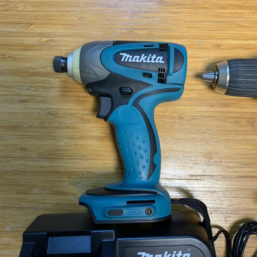 マキタ 充電式 makita インパクト ドライバー ドリル セット 14.4vの写真2枚目