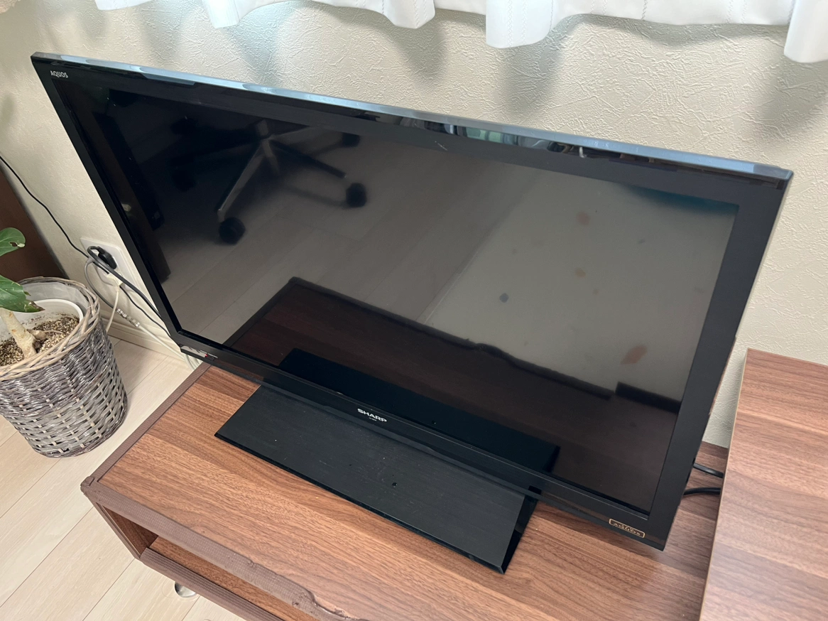SHARP AQUOS 32インチ 液晶テレビ