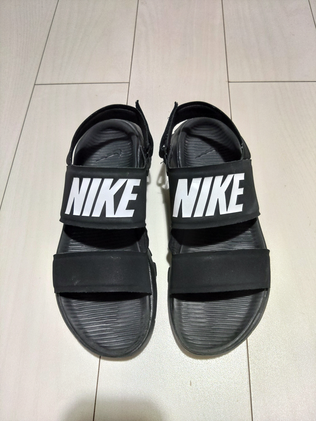 WMNS NIKE TANJUN SANDAL