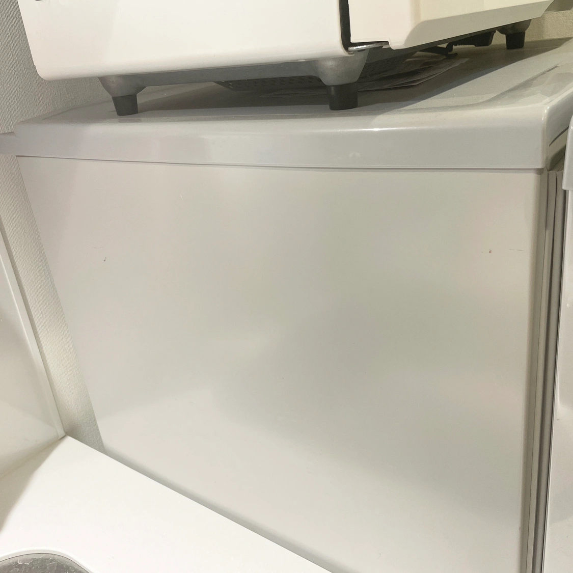 12月お渡し 三菱電機 MITSUBISHI 2ドア冷蔵庫 ライトグレー 一人暮らし 右開きの写真4枚目