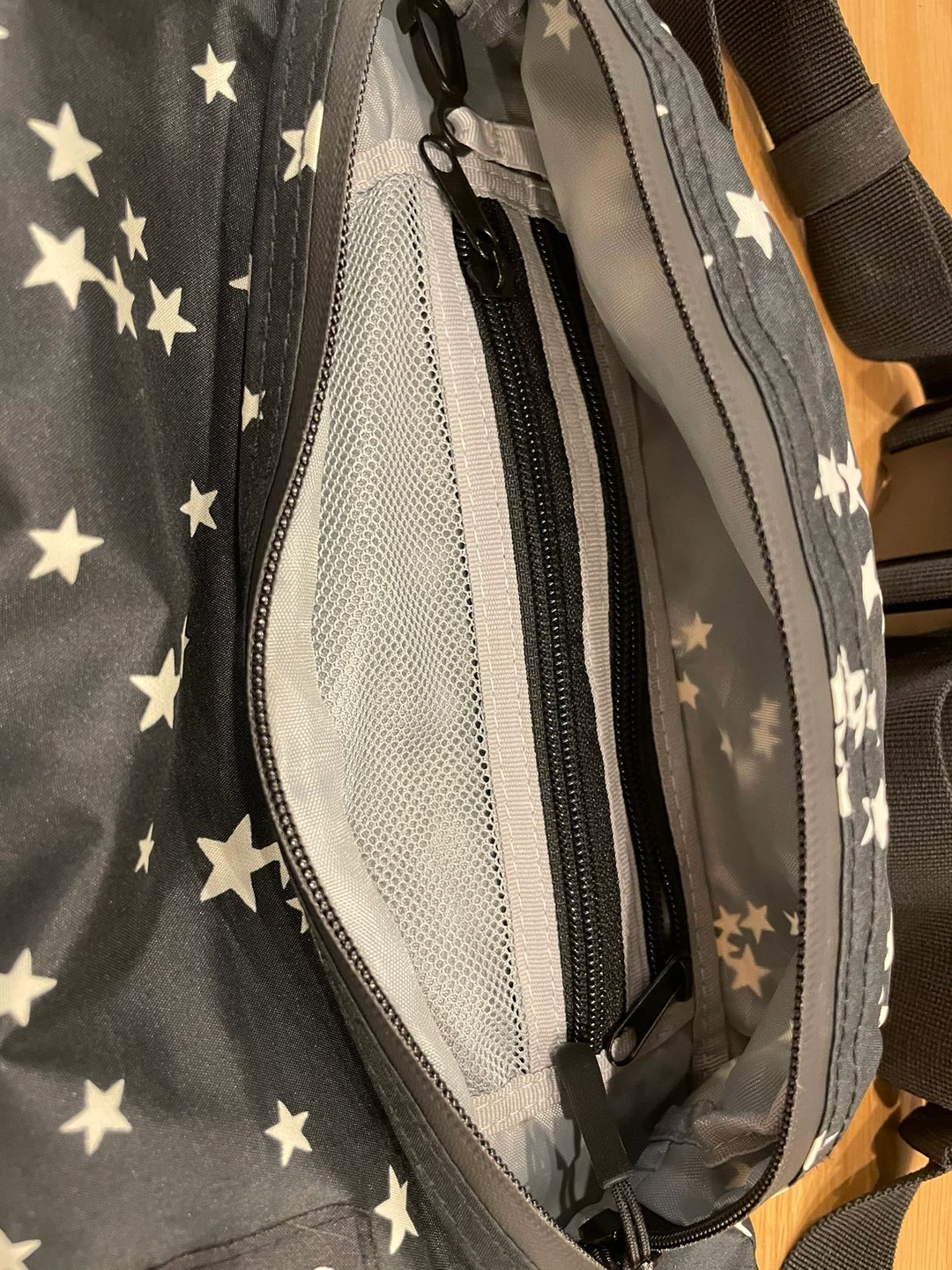 kiu ショルダーバッグ 腰バッグの写真3枚目