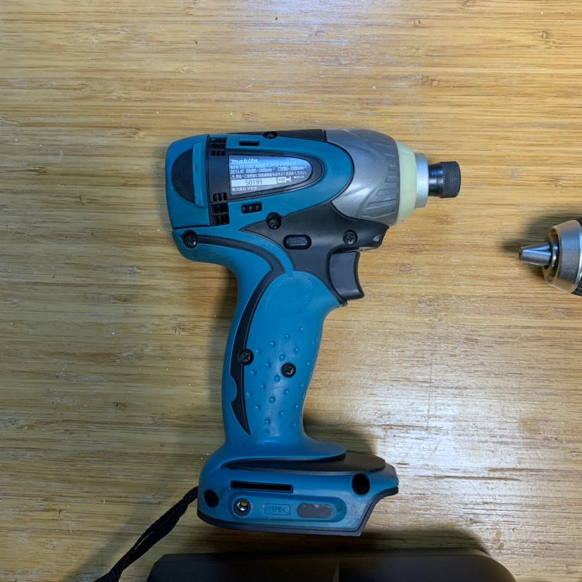 マキタ 充電式 makita インパクト ドライバー ドリル セット 14.4vの写真3枚目