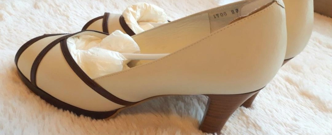 【新品 訳あり】定価21000円パンプスの写真3枚目