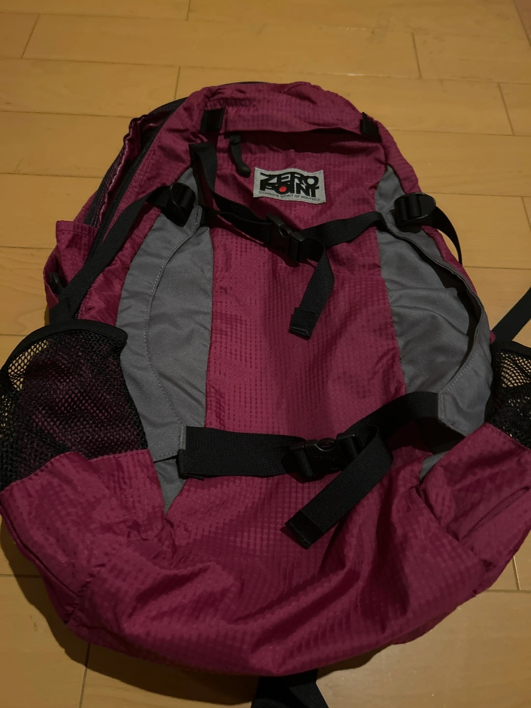 モンベル登山鞄