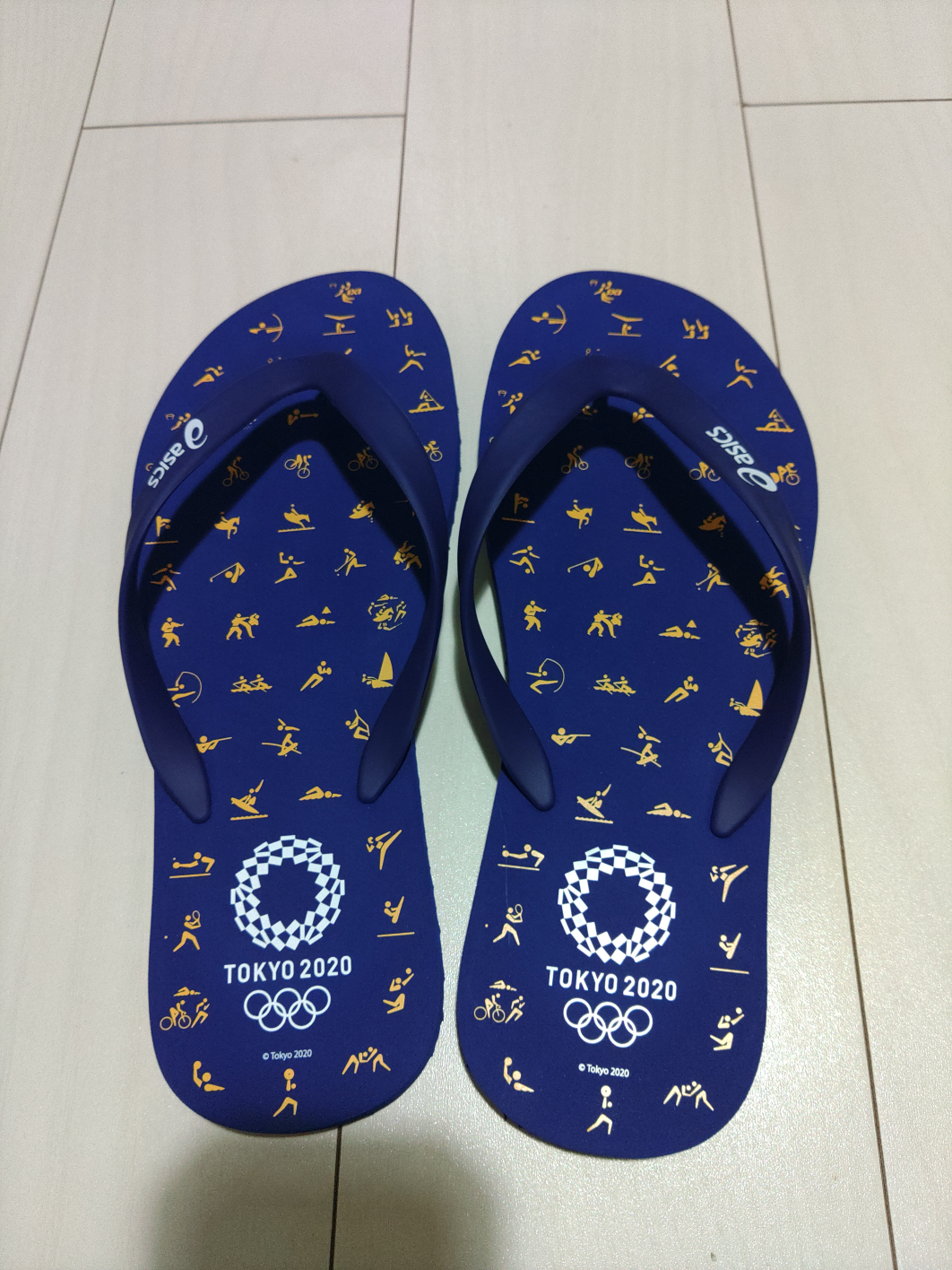 TOKYO 2020 公式グッズ　ASICS　ビーチサンダル