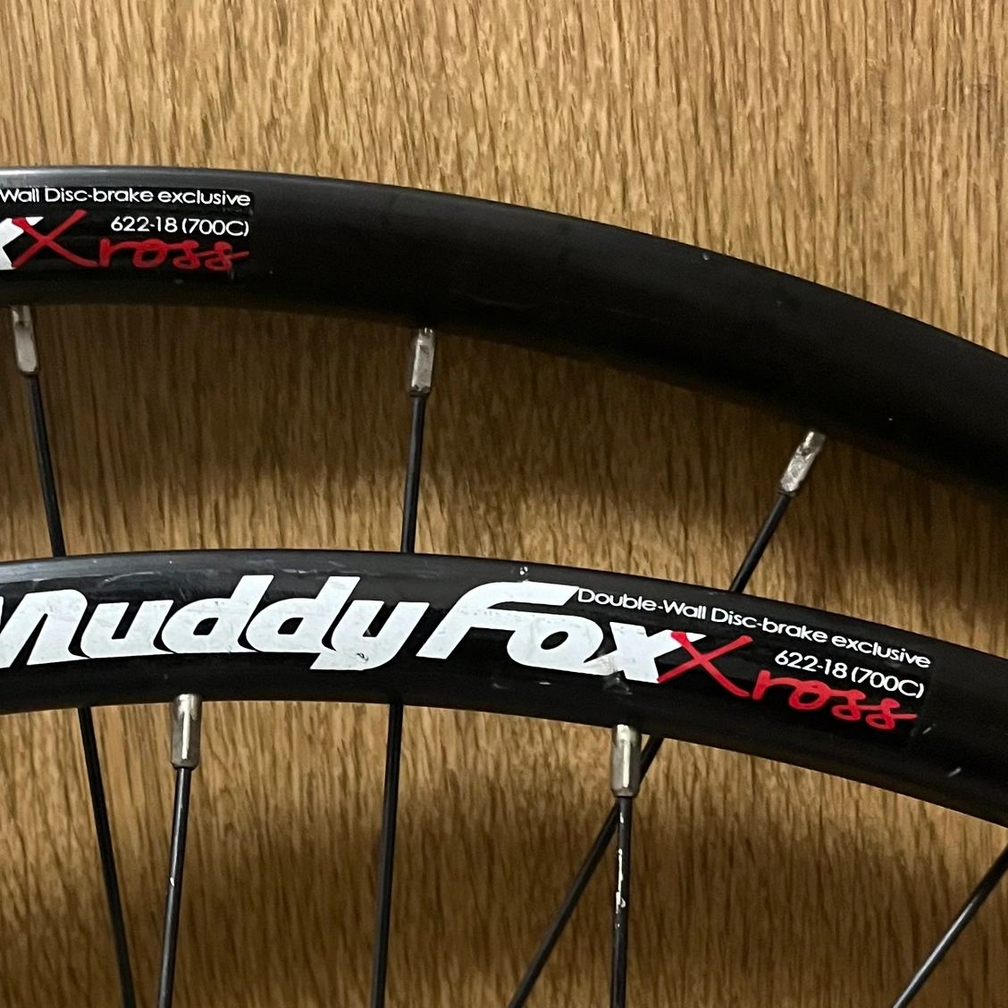 自転車 クロスバイク ロードバイク ホイール タイヤ 700 622-18 ディスクブレーキの写真2枚目