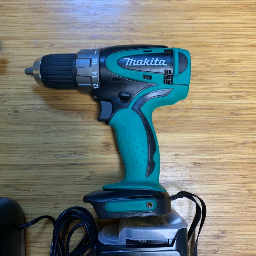 マキタ 充電式 makita インパクト ドライバー ドリル セット 14.4vの写真4枚目