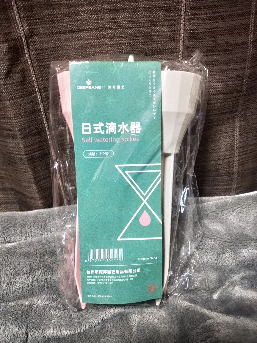 自動給水キャップ 3個セット 自動給水器 水やり当番 自動水やり器 自動散水システムの写真9枚目