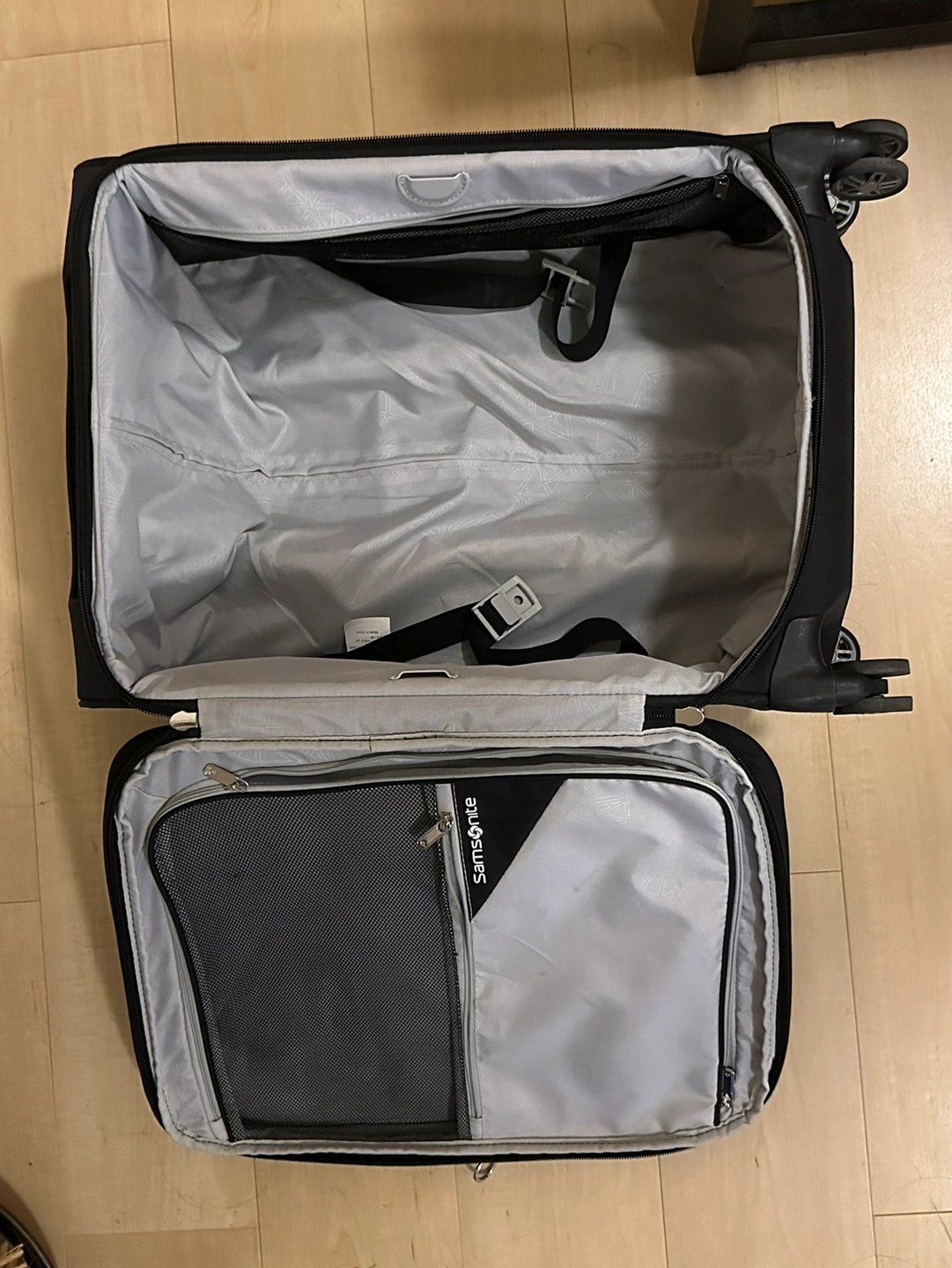 【美品】Samsonite サムソナイト スーツケース 55cm 機内持ち込みサイズの写真4枚目