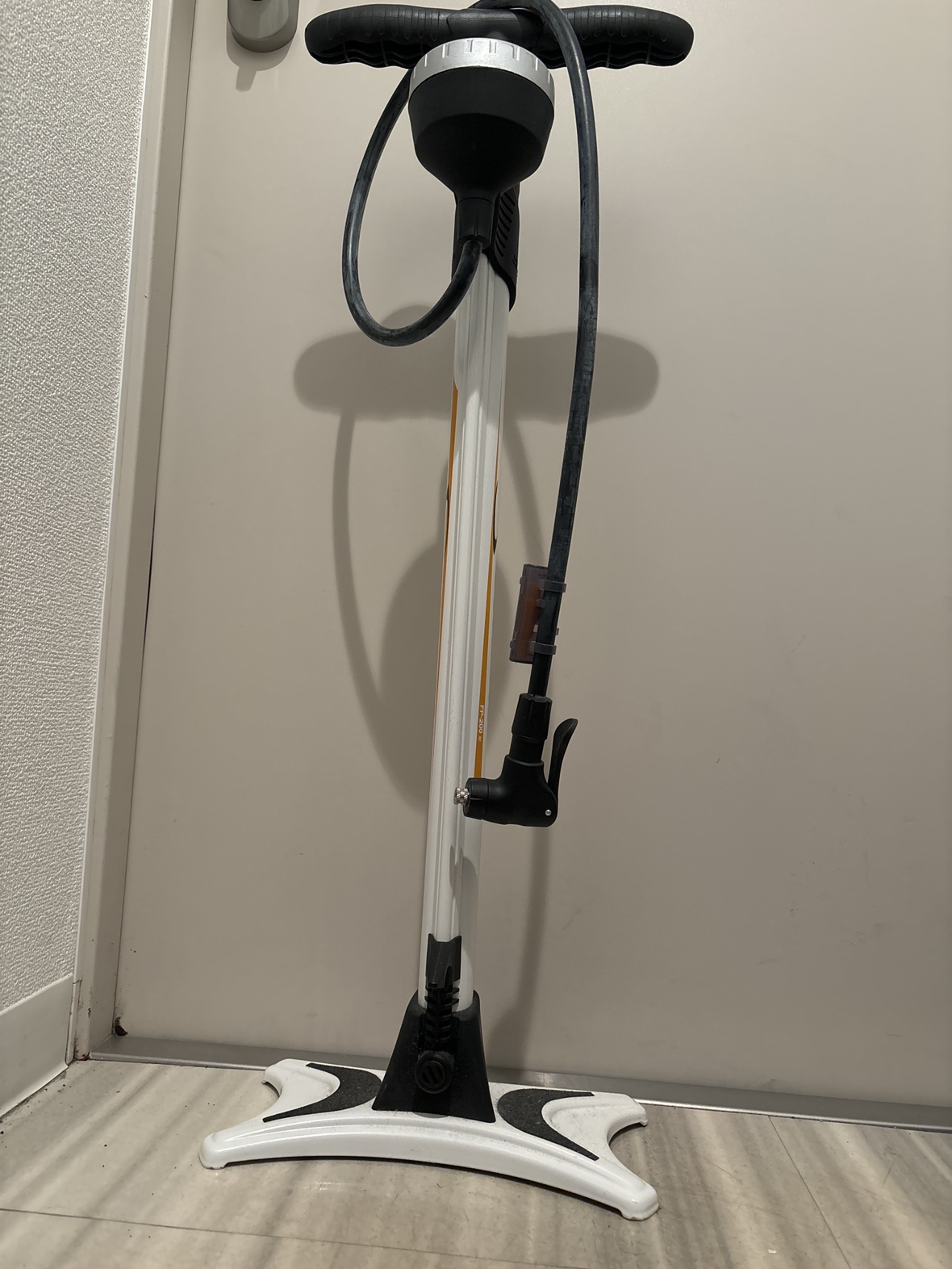 自転車空気入れ