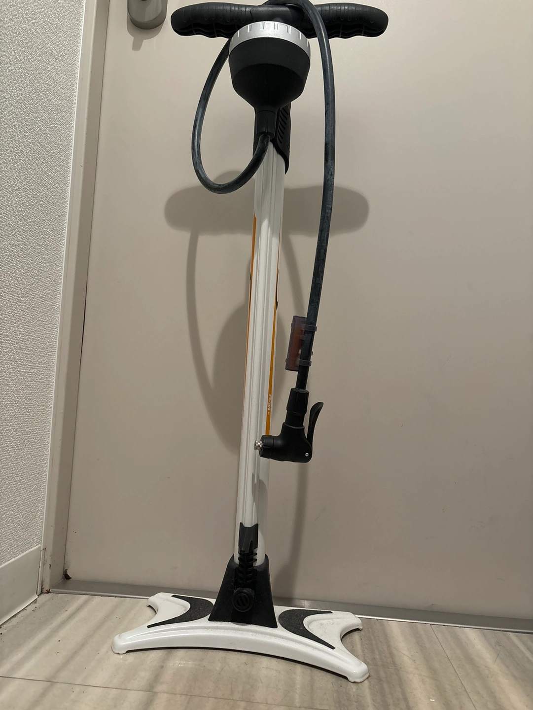 自転車空気入れ