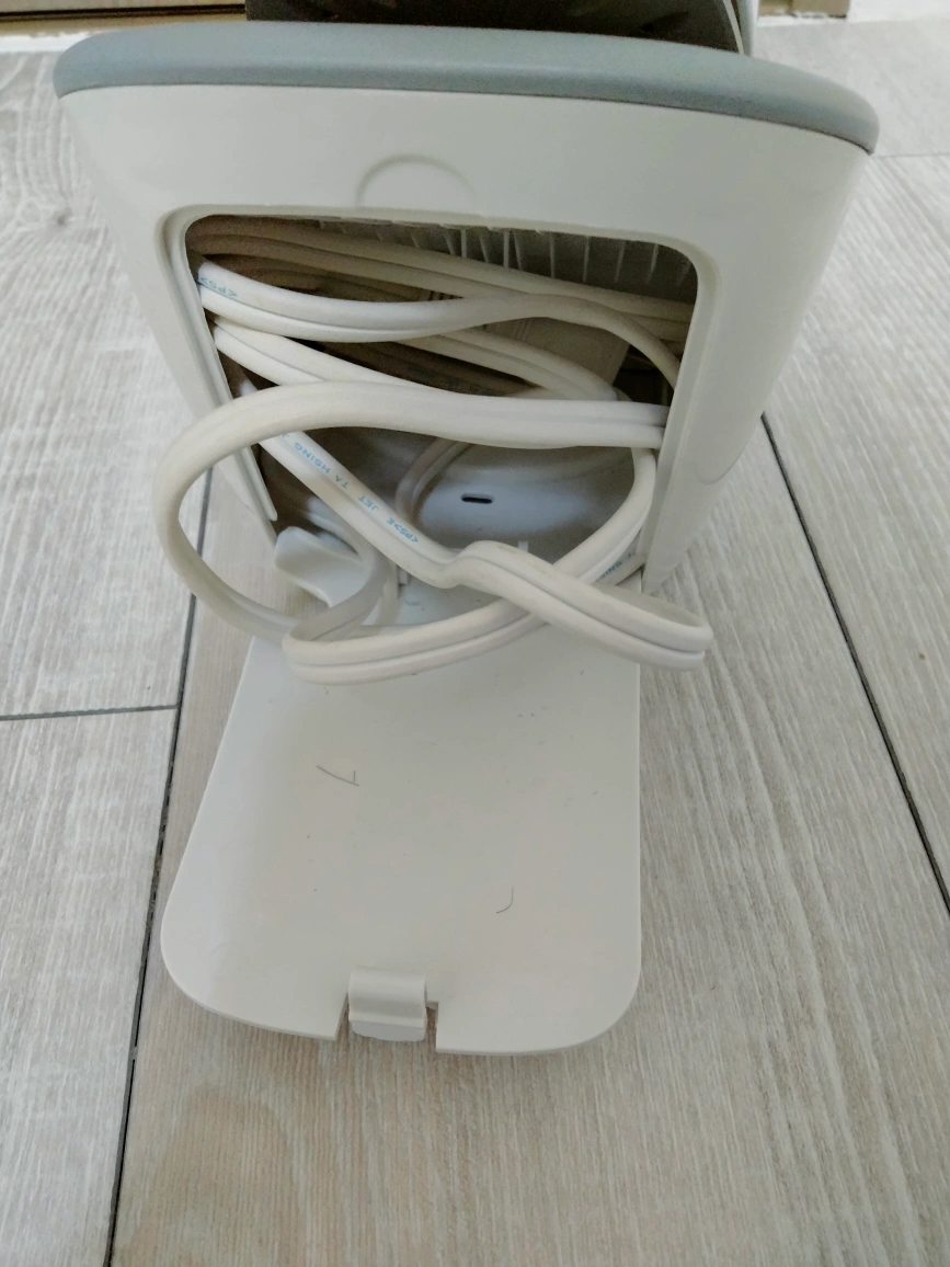 【 HITACHI 】コードレススチームアイロンの写真7枚目