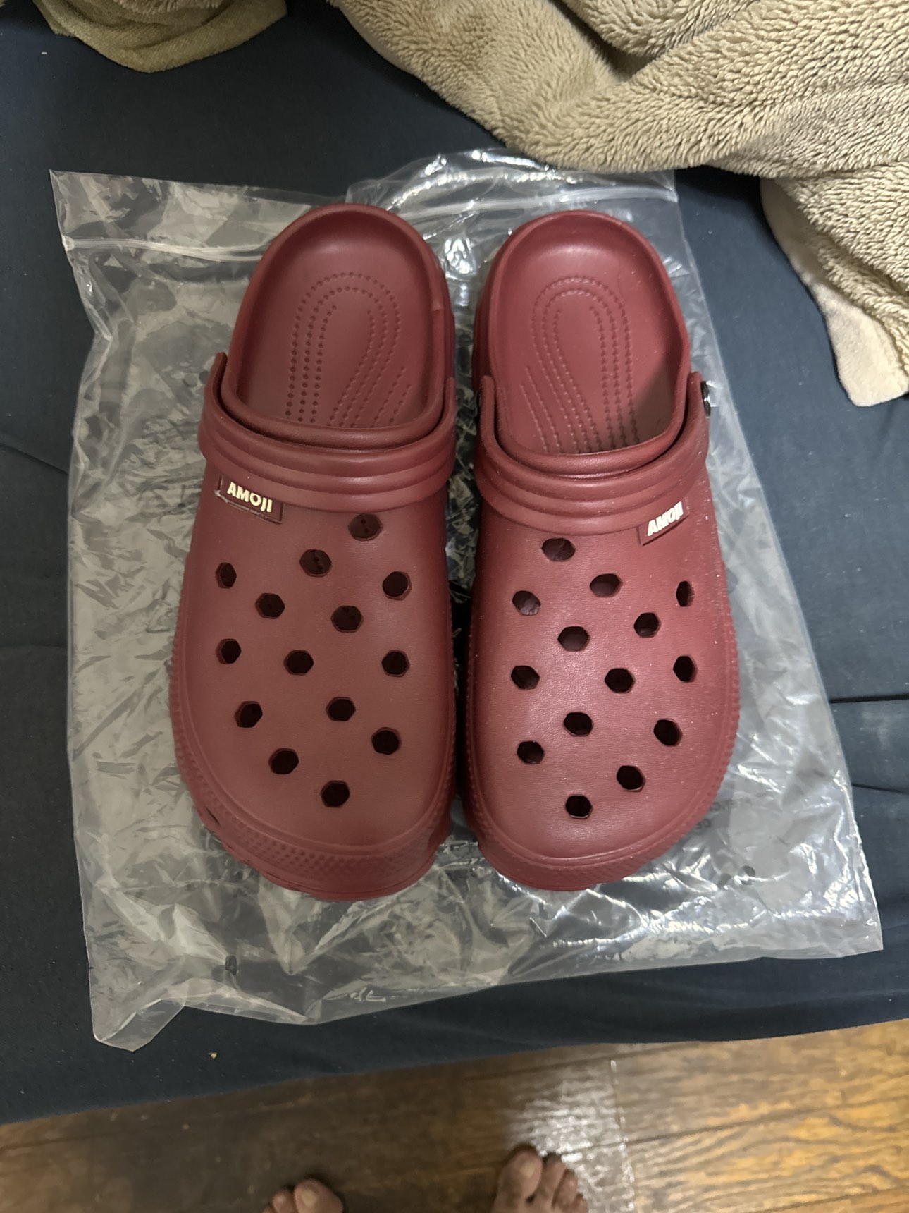 amogiスリップオン