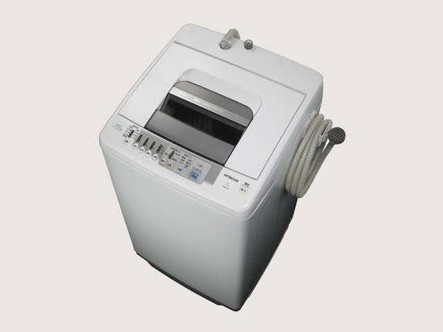 Hitachi 6kg 洗濯機 (港区内に住む人なら配送可能)