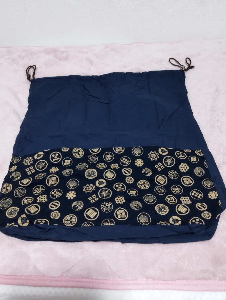 【新品】大きな巾着袋 サイズ53cm×51cm×14cm