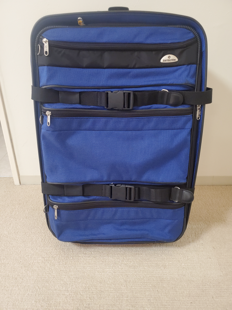 Samsoniteスーツケース