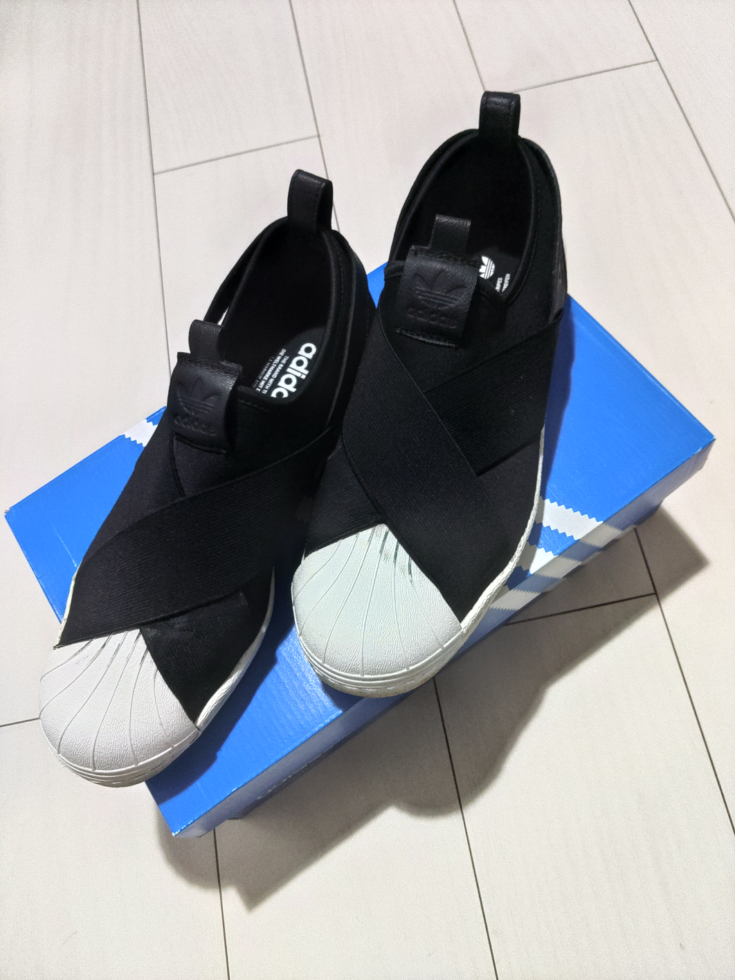 アディダス　SS SlipOn