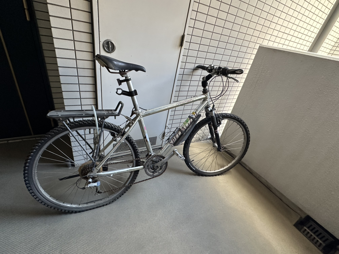 誰かマウンテンバイク引き取っていただけませんか