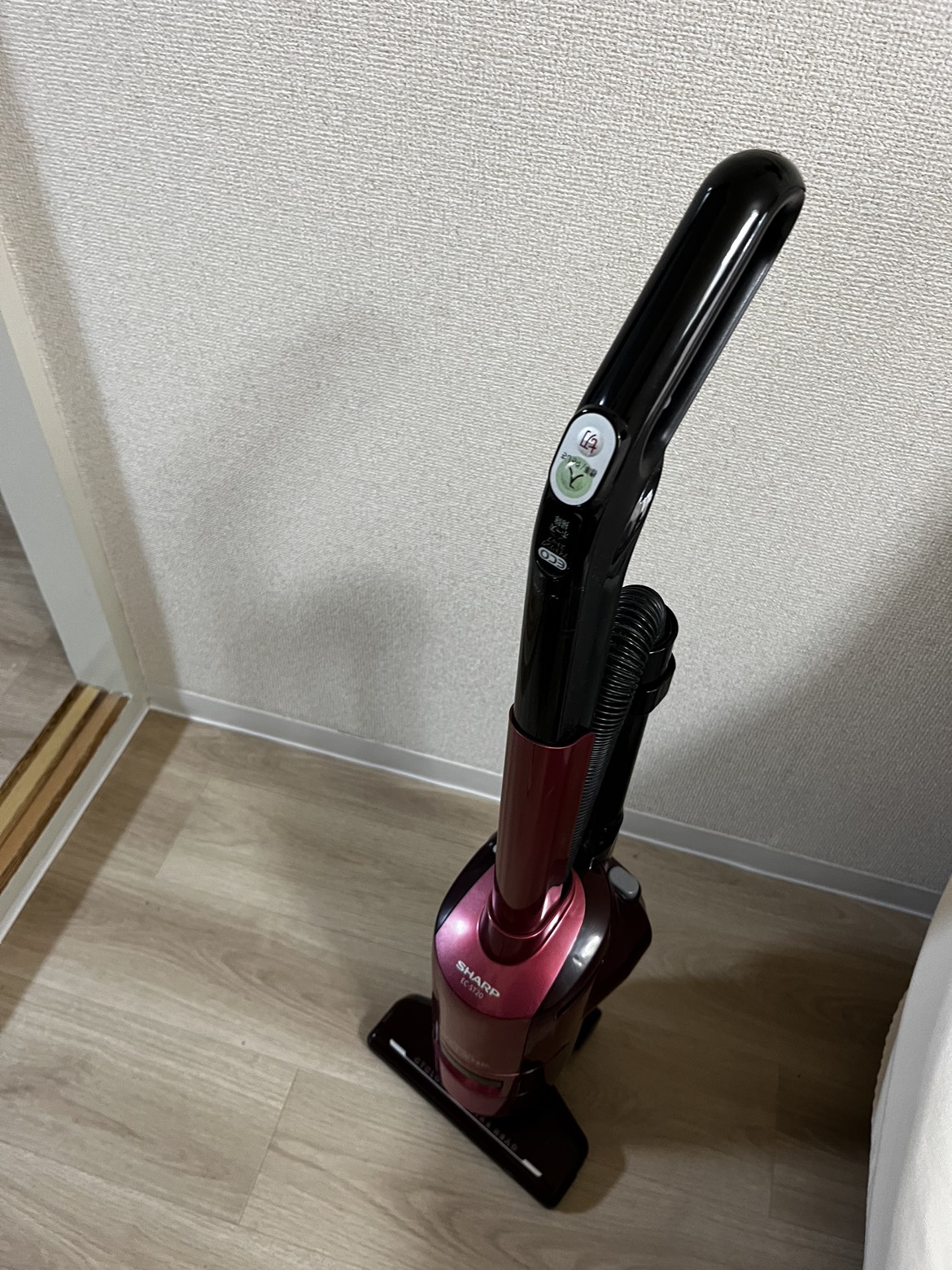 シャープ製　掃除機の写真3枚目