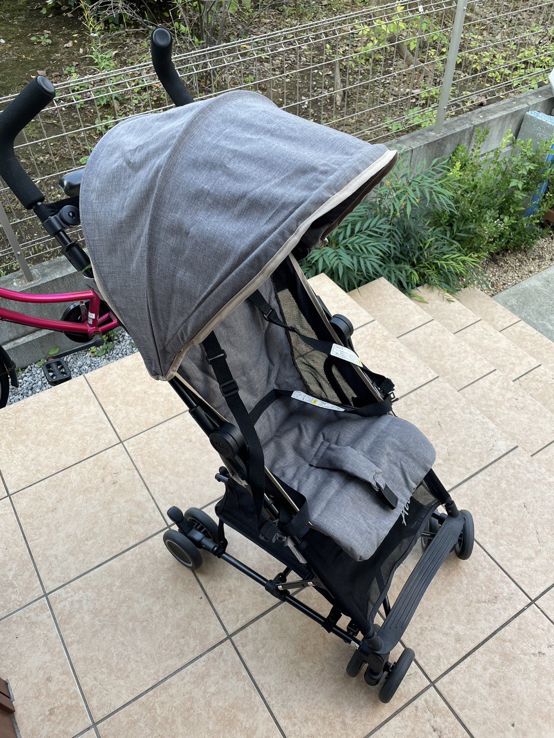 西松屋　コンパクトB型ベビーカーの写真2枚目