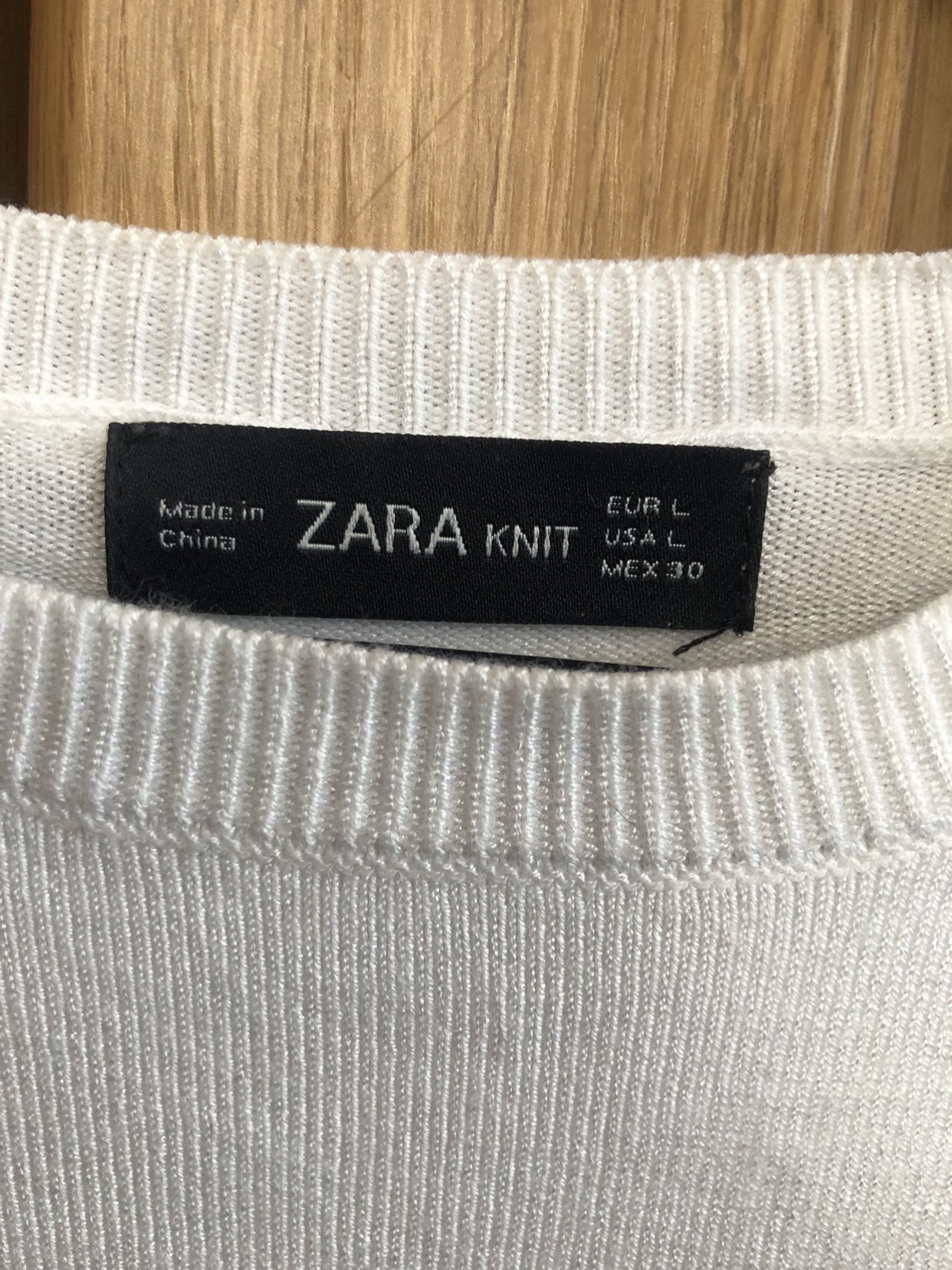 ZARAトップス