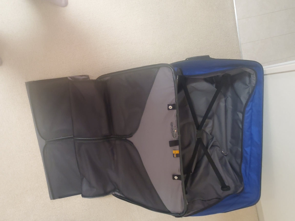 Samsoniteスーツケースの写真3枚目