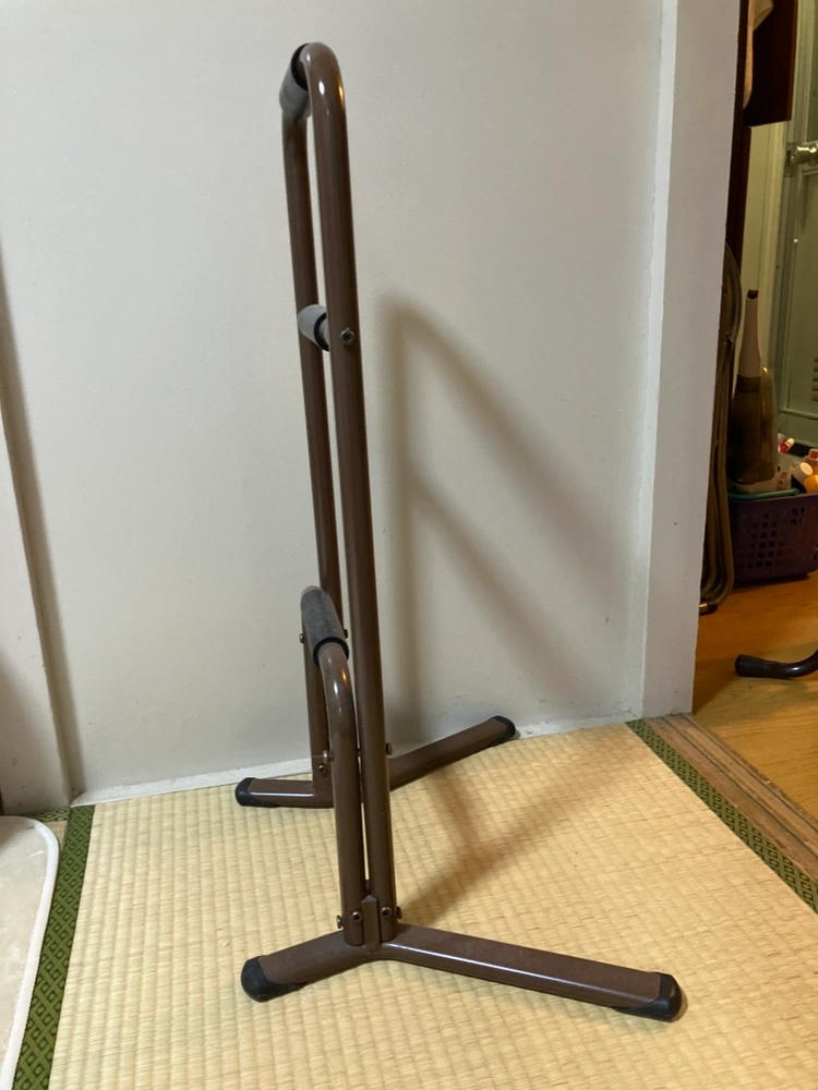 立ち上がり用手摺りの写真2枚目