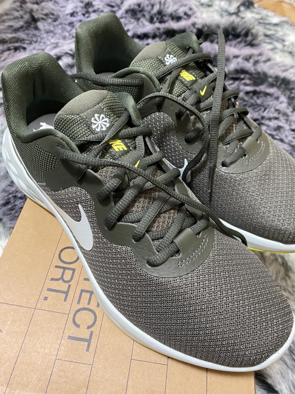 【未使用】NIKE Revolution 6 NN / 26.5cm