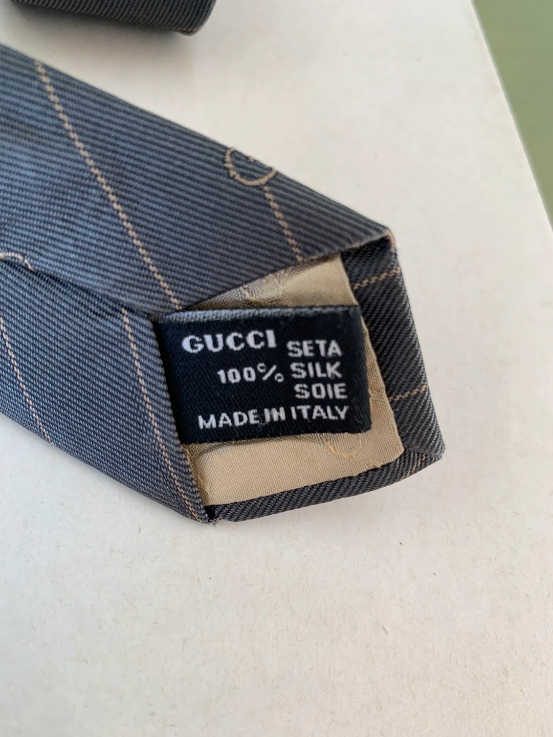 Gucci ネクタイ グレーの写真4枚目