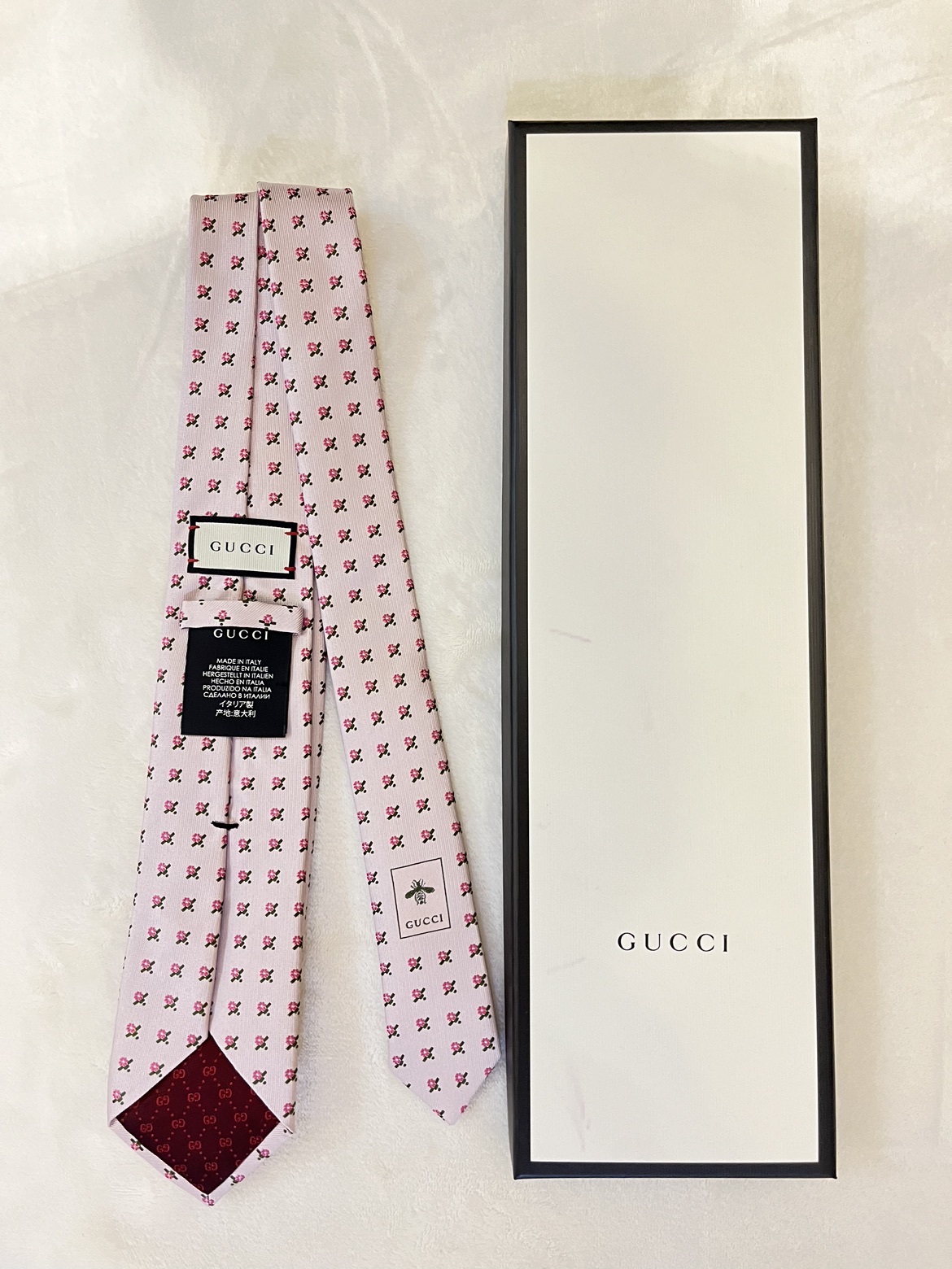 GUCCIネクタイの写真2枚目