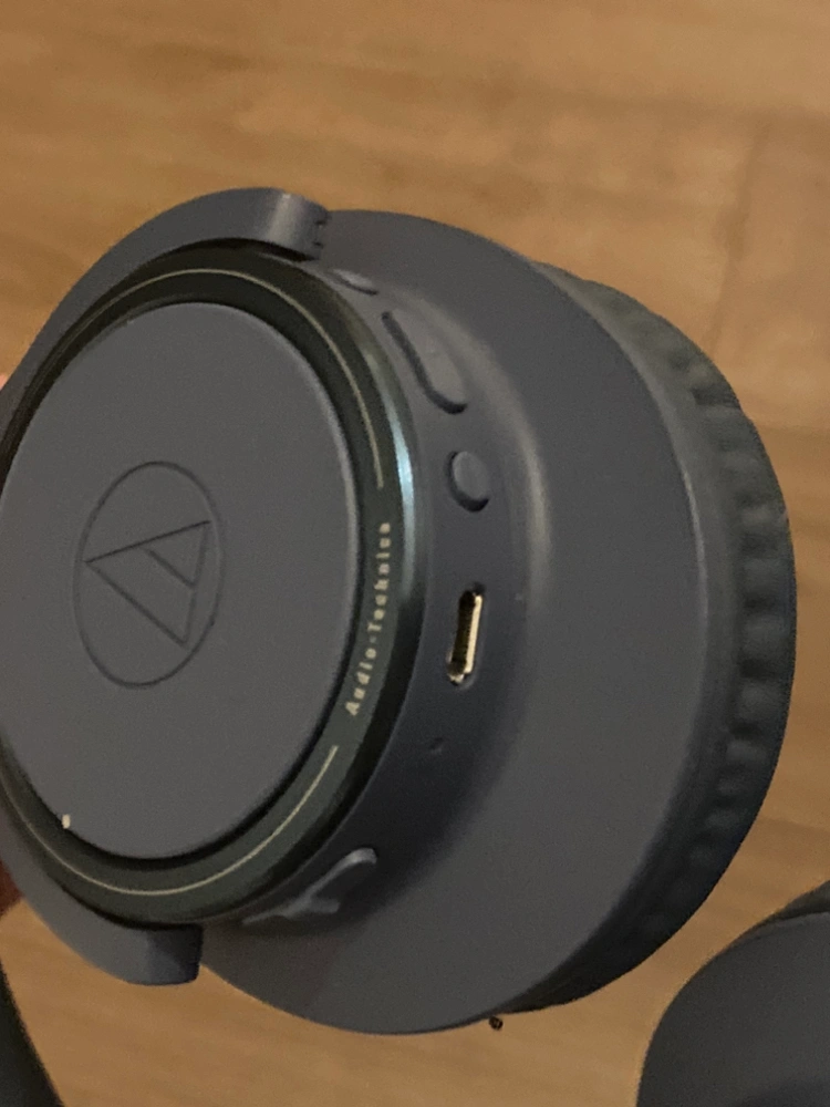 12/31処分 Bluetooth ヘッドホンの写真3枚目