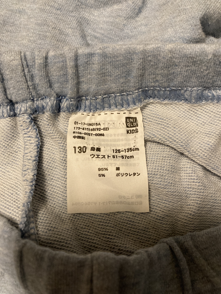 UNIQLO  KIDS レギンス 130の写真3枚目