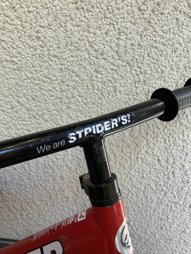 ストライダー 足蹴りバイク 二輪車 赤の写真4枚目