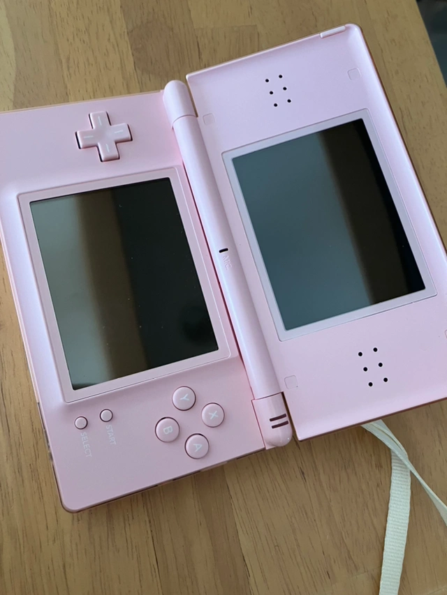 任天堂 DS 本体のみ ピンク