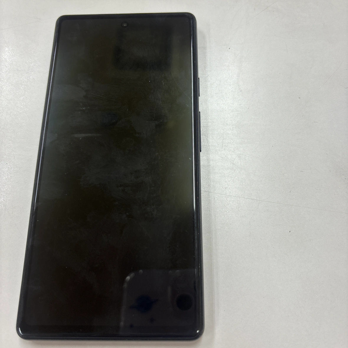 Google pixel6aです。残積は無いです。