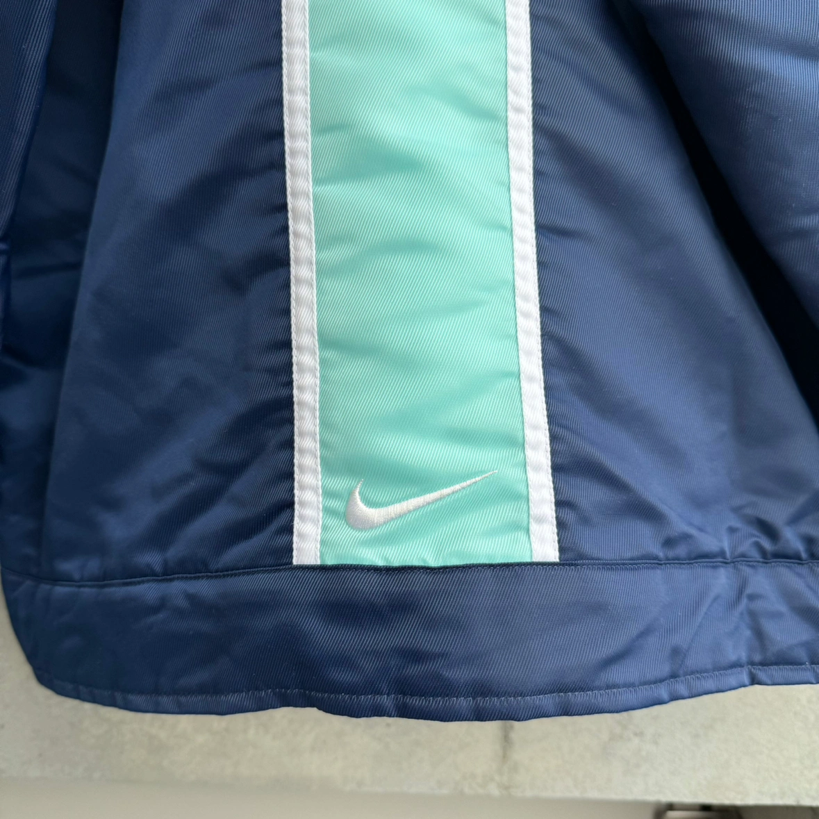 新品 90年代 NIKE ナイロンジャケット ネイビーブルー Y2Kの写真5枚目