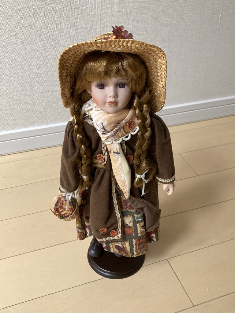 箱入 Porcelain Doll