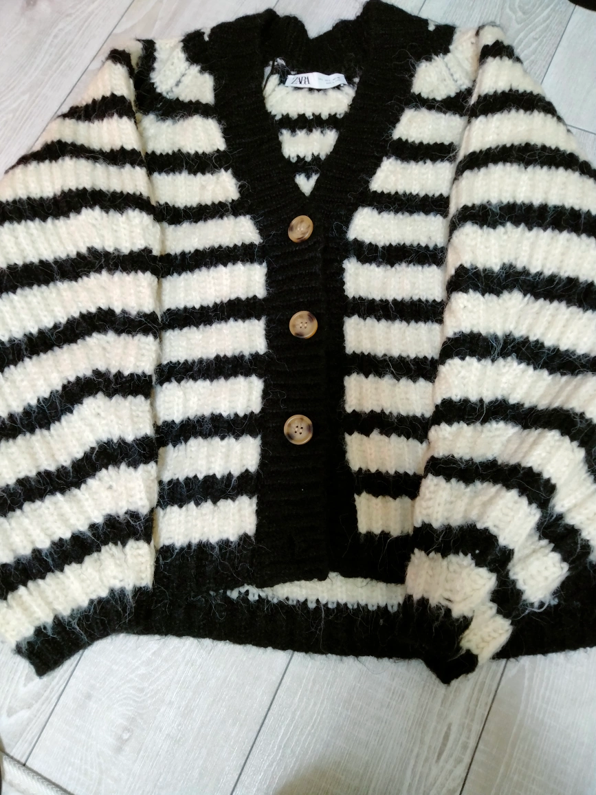 【 ZARA 美品 】ニットカーディガン L