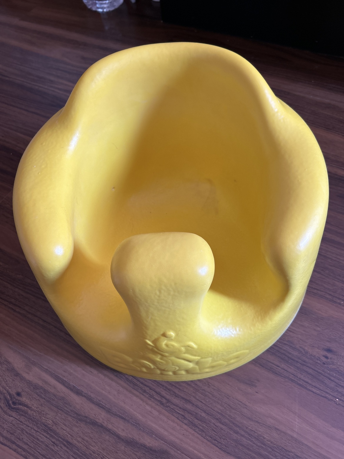 バンボ　テーブル付き　イエロー　Bumbo