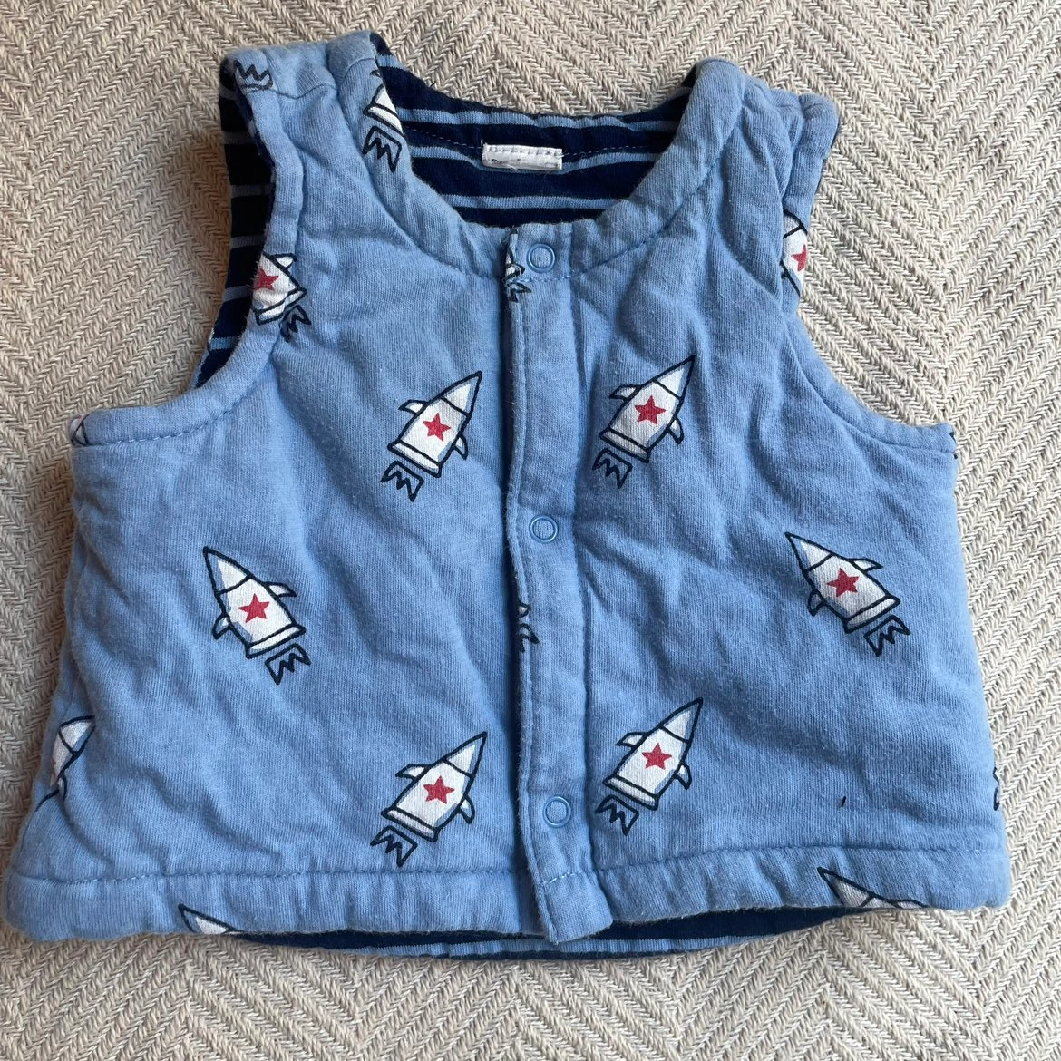 Gap ベビー 新生児 ベスト ロンパース セットの写真4枚目