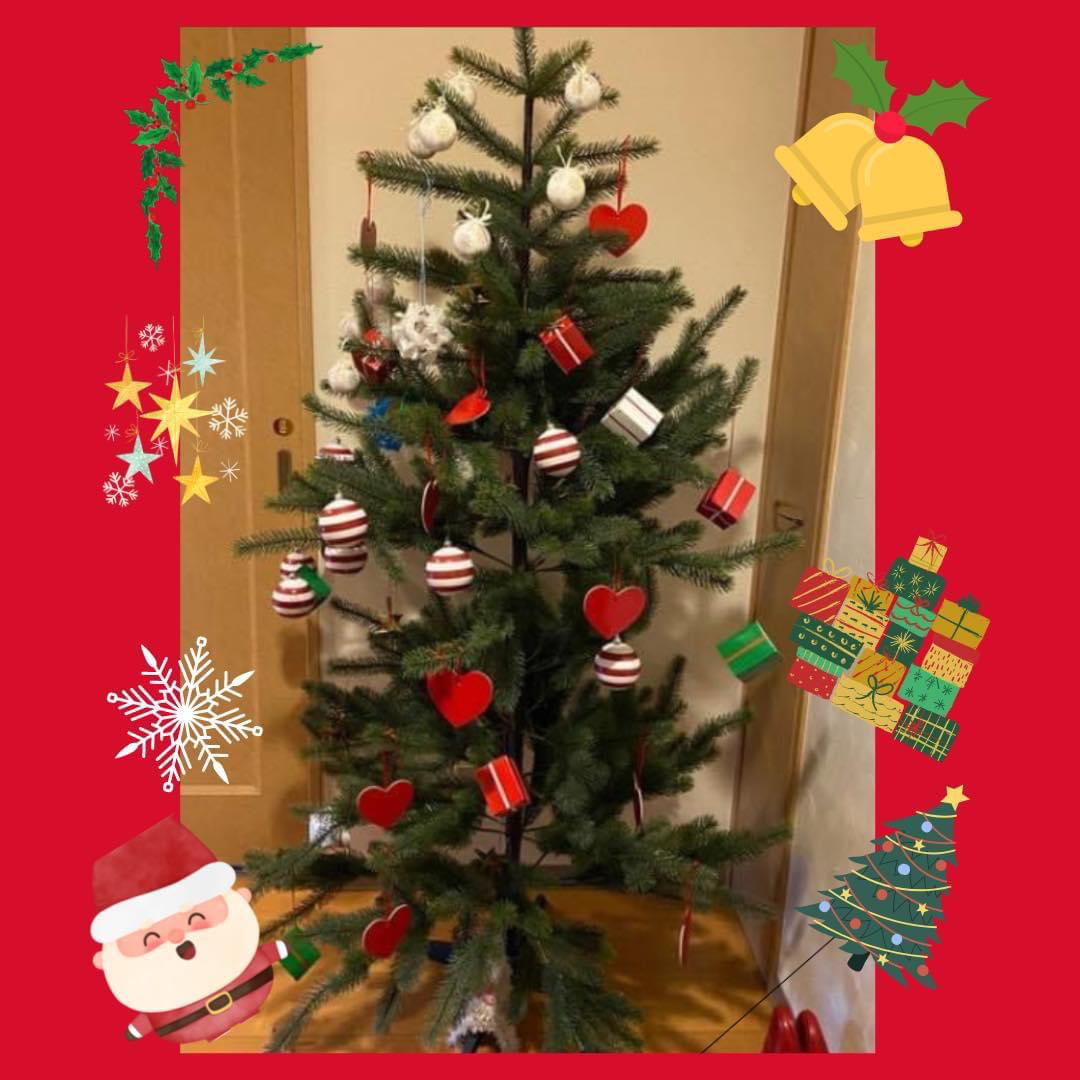 クリスマスツリーとデコレーション